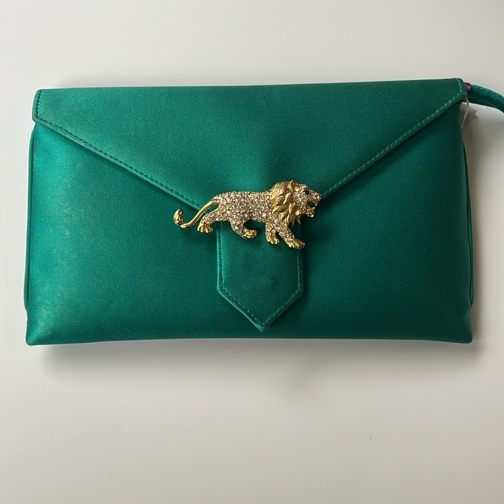 Clutch • Wilbur & Gussie from London • Green Satin w/ beautiful brooch • - Picture 2 of 9